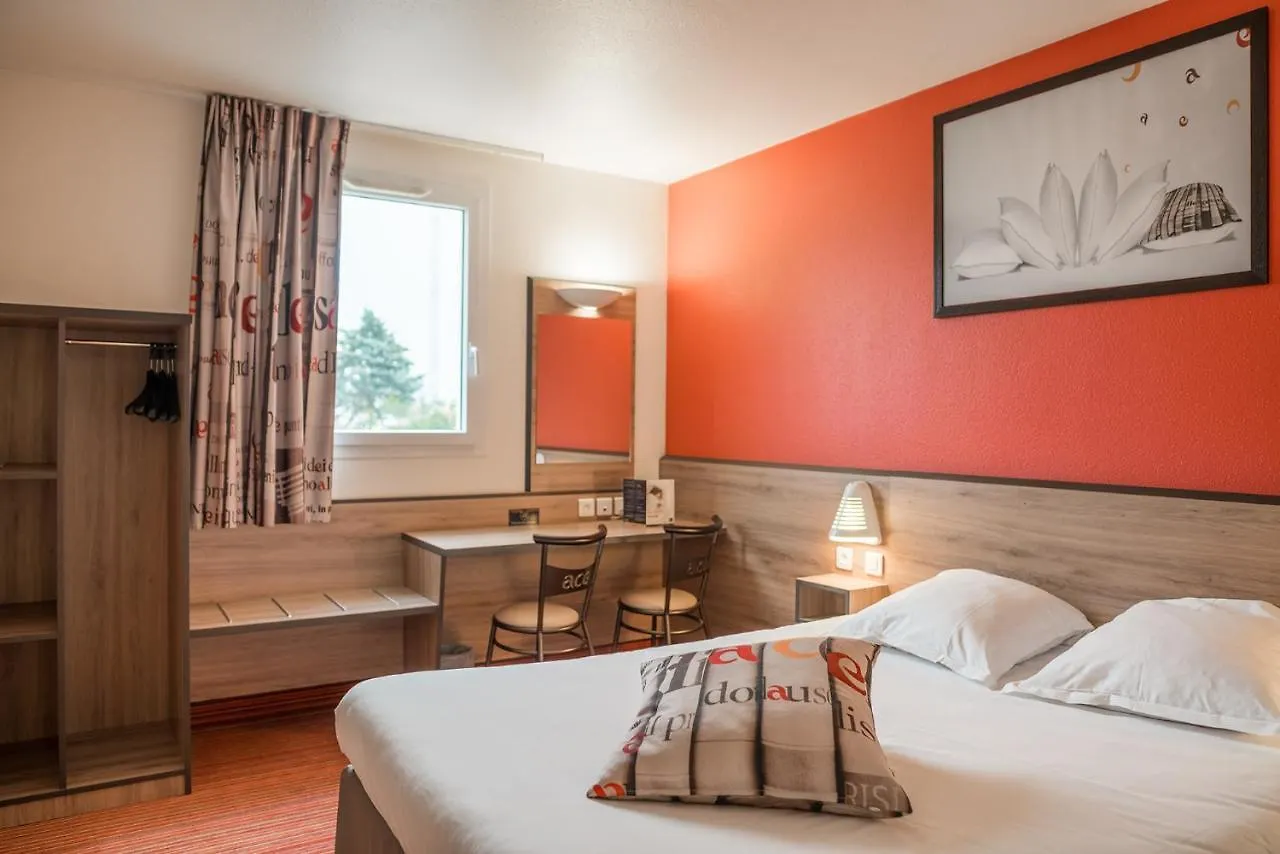 ***  Ace Hotel Roanne Mably France