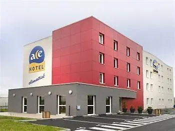 Ace Hotel Roanne Mably 3*,
